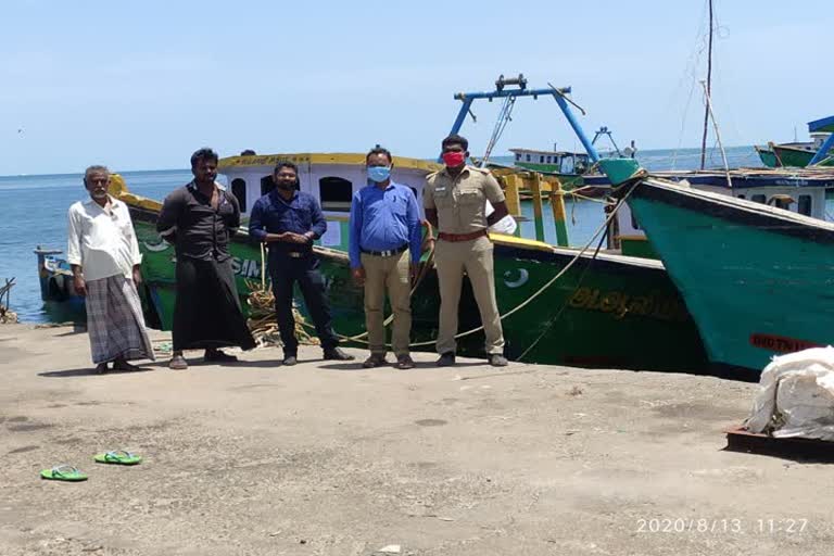 9 keyboard fishing boats banned from fishing