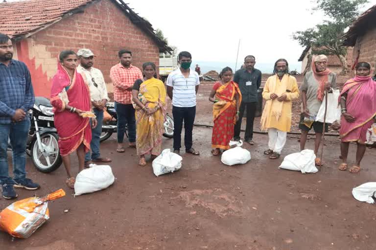 70 thousand ripped essential thing distribution in shahuwadi 