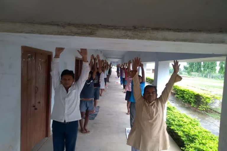 Yoga camp organized in Bagodar and Sariya of Giridih