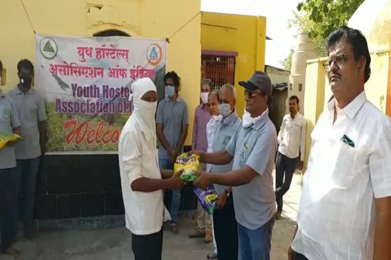 Youth hostel distributed Free tur seeds