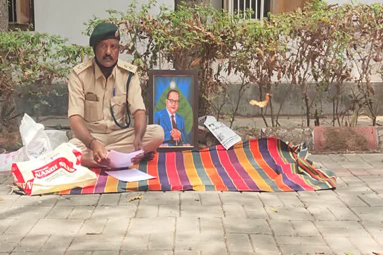 Forest office protest