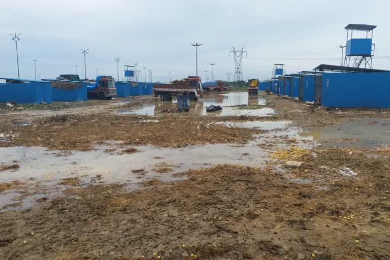 Rainwater at Thirumalisai Vegetable Market 