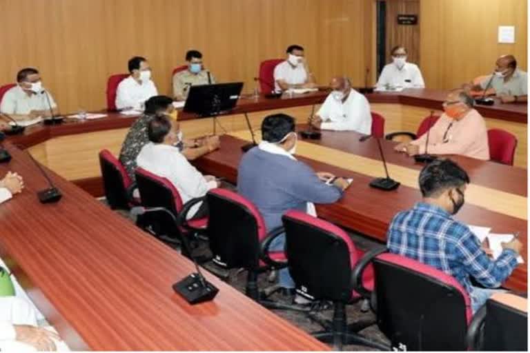 collector hold meeting with followers of religious leaders