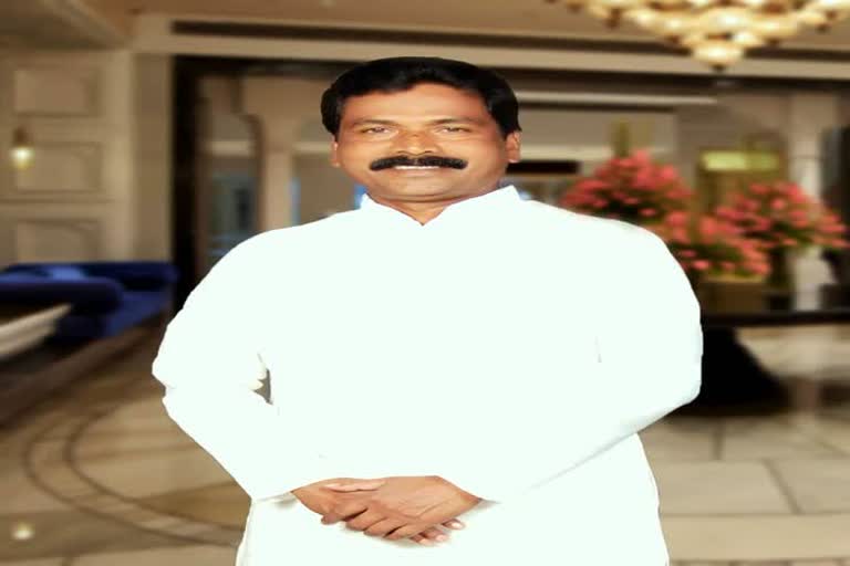 Pipariya MLA Thakurdas Nagvanshi Corona positive came in contact with Chief Minister