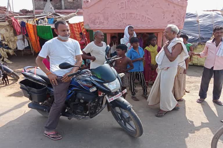 सीएसपी संचालक की गाड़ी से लूट