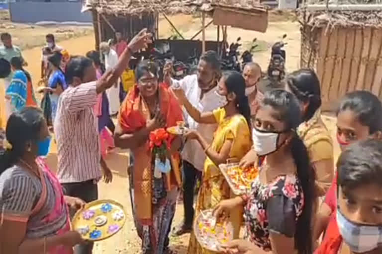 People Celebrate Madurai Rajaji Hospital Nurse Sisters