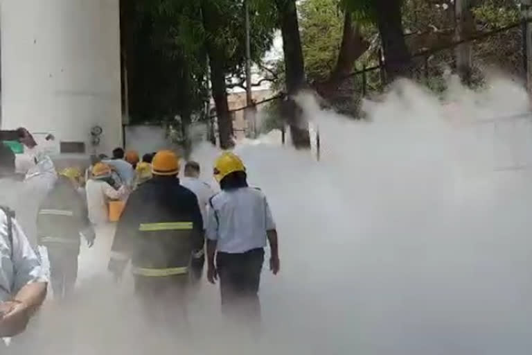 Oxygen tank leakage Oxygen tank leakage at South Goa District Hospital Oxygen tank leakage in Goa Oxygen tank leakage at Goa Hospital ഗോവ ജില്ലാ ആശുപത്രിയിൽ ഓക്സിജൻ ചോർച്ച ഓക്സിജൻ ടാങ്കർ