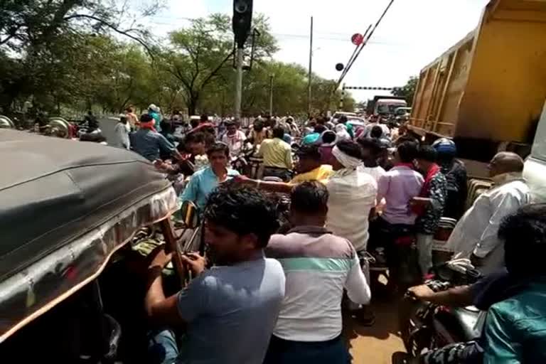 jam near railway crossing