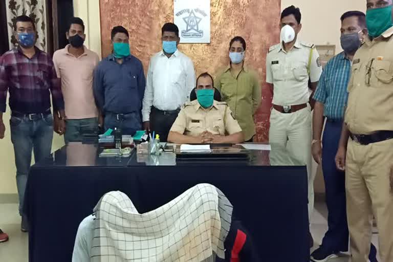  three accused with husband for murder of wife in akola 