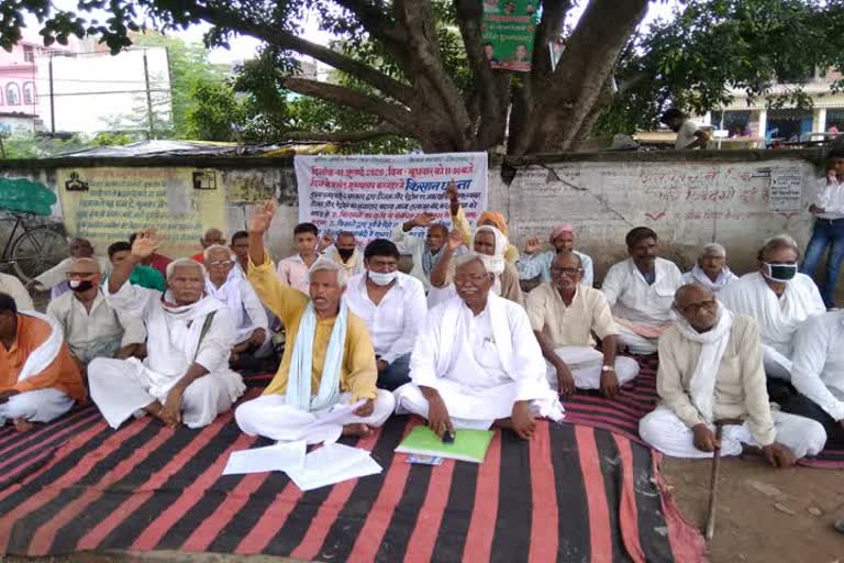 farmers protest