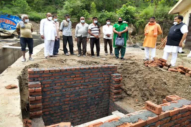 मंत्री वीरेंद्र कंवर