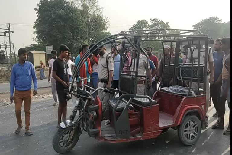 Road accident on NH 31