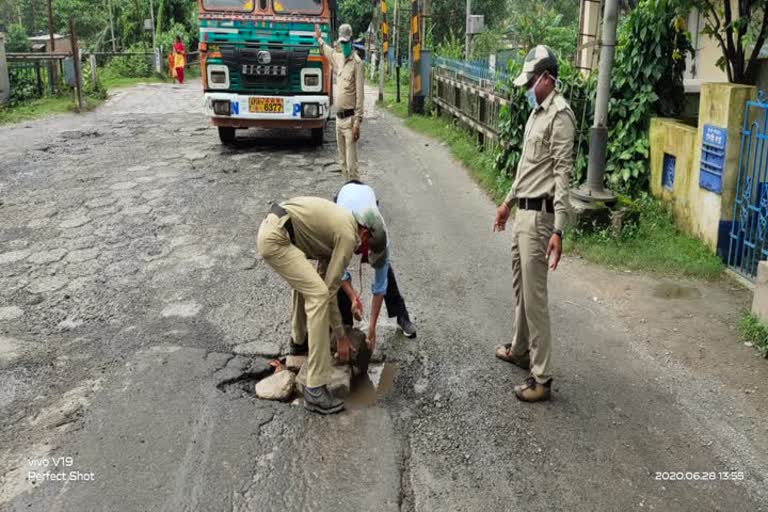 road repaired by traffic police