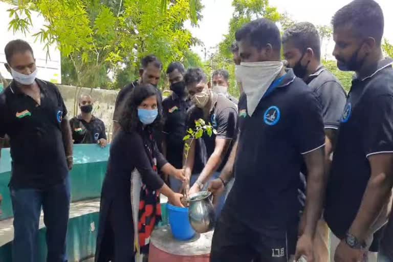 Jawans team planted saplings in Kanyakumari district