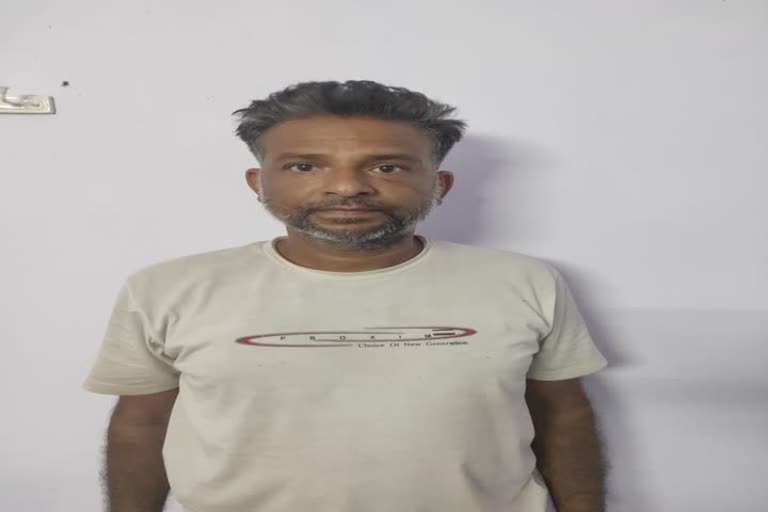 one more thief arrested by peddapalli police in sbi bank robbery case and recover gold and monery from him