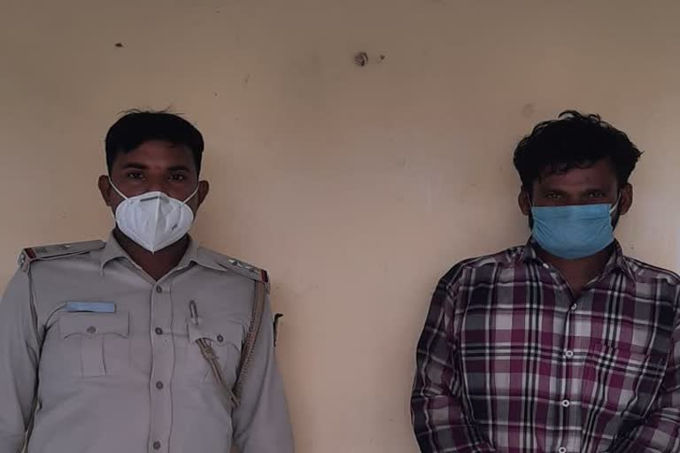 Police arrested thief in Hazaribag