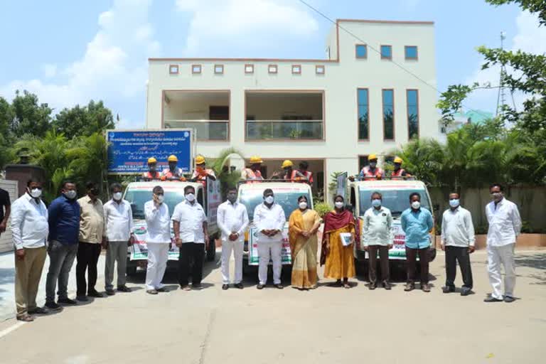 monsoon emergency vehicles inaugurated by mla in patancheru