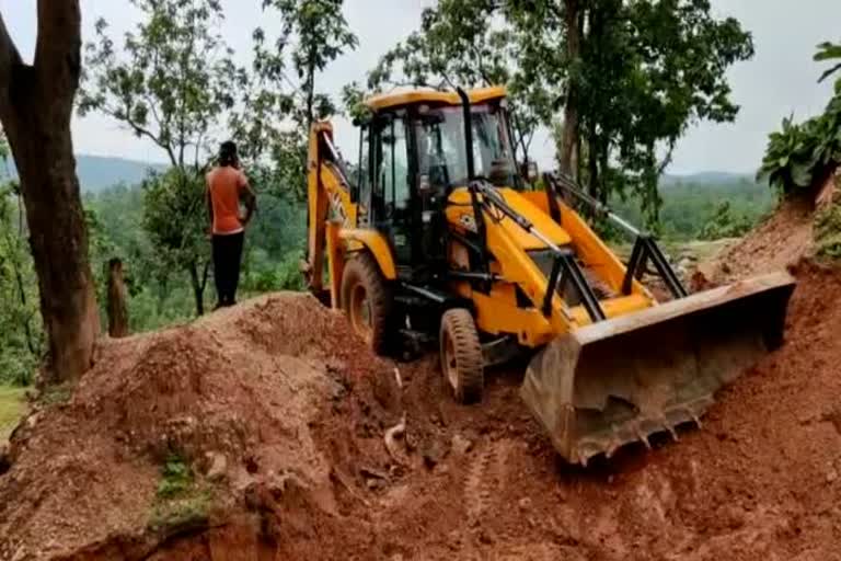 Illegal stone mines demolished by district administration in giridih