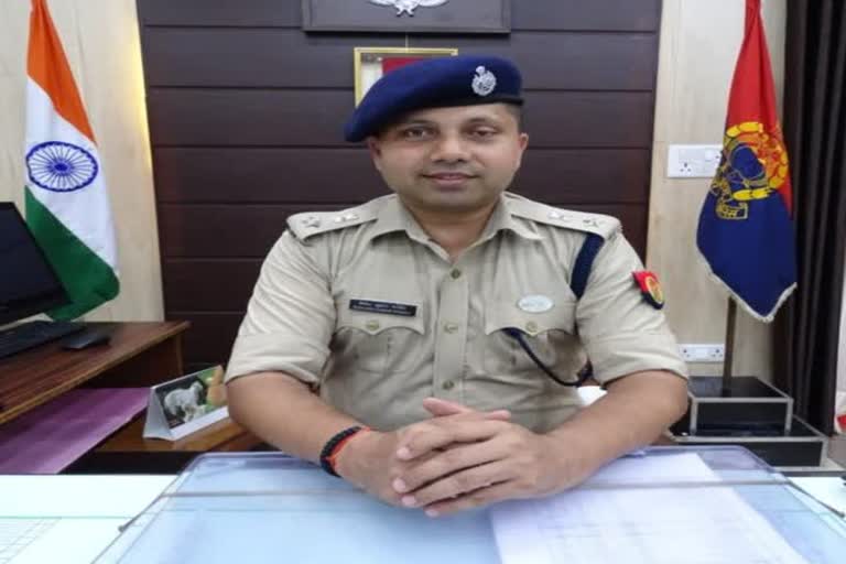 बरेली में बदमाशों से पुलिस की मुठभेड़   