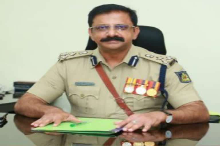  Follow the Corona Guidance: ravikanthe gowda suggest to Police