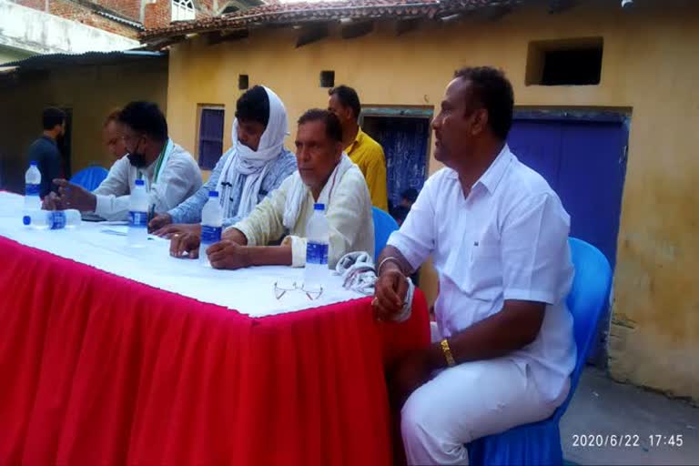 Meeting of booth presidents and secretaries regarding assembly elections in gaya