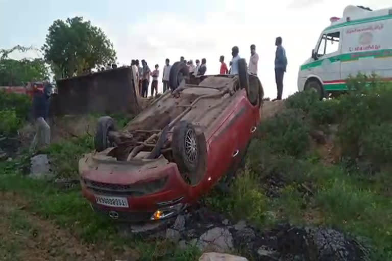 road accident, narayanapet 