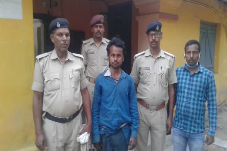 briefcase lifter arrested due to Railway Police readiness in Begusarai