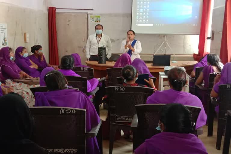 NVBDCP consultants provide training to ASHA workers