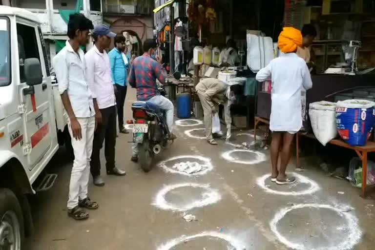 Shells made outside shops to follow social distancing