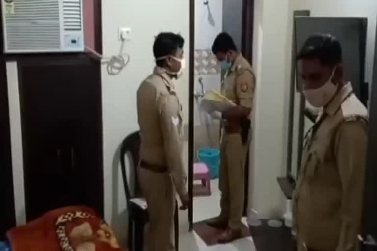 जांच करती मथुरा पुलिस