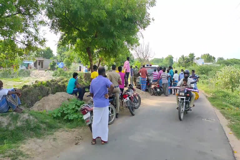 குளத்தில் குளிக்கச் சென்ற இரண்டு சிறுவர்கள் நீரில் மூழ்கி பலி