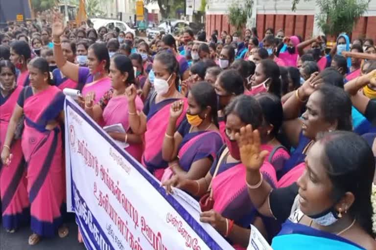 Anganwadi workers protest demanding 13 points!