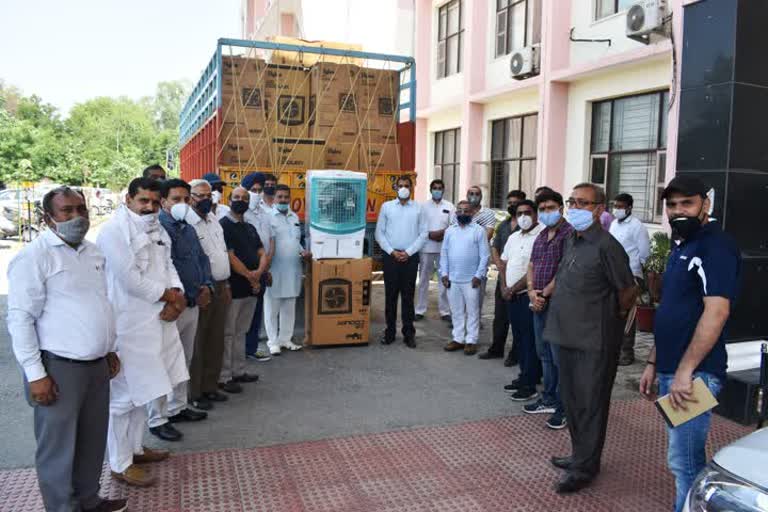 sonipat vyapar mandal gifted cooler