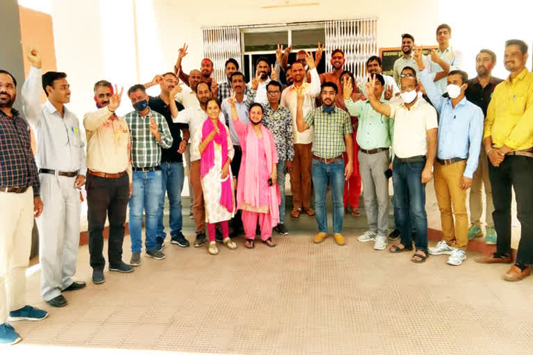 Pokaran, Protest of lecturers, Agricultural University 