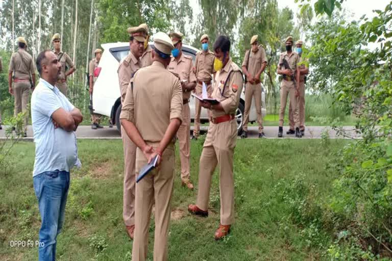 dead body found in road side