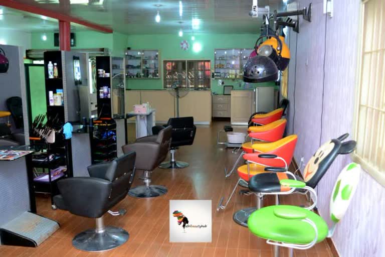  Aadhaar card Tamil Nadu Aadhar for haircut COVID-19 new rules for salon owners സലൂൺ ആധാർ ബ്യൂട്ടി പാർലർ ആധാർ തമിഴ്നാട് കൊവിഡ്‌