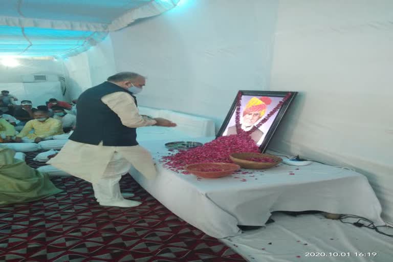 Bjp paid tribute to vd sharma father 