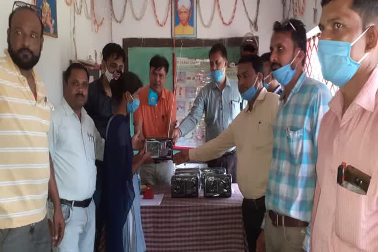 For the Mohalla class, teachers donated and distributed FM radio to schools