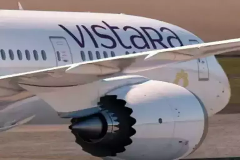 Mumbai-Kolkata Vistara flight critically injured due to turbulence  