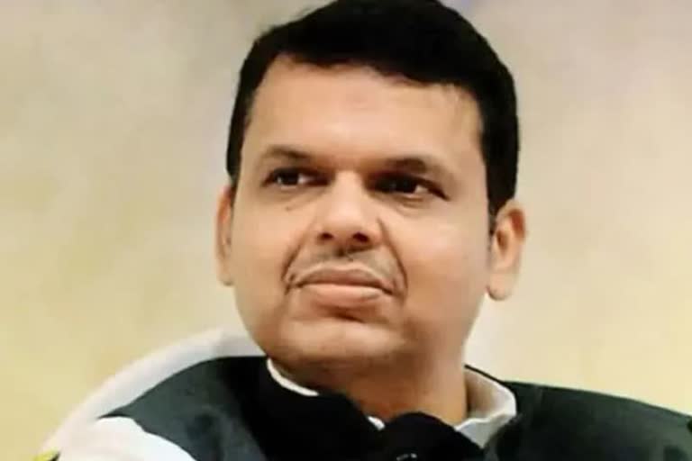 Fadnavis questions Uddhav Thackeray over criticism Sanjay Raut replies