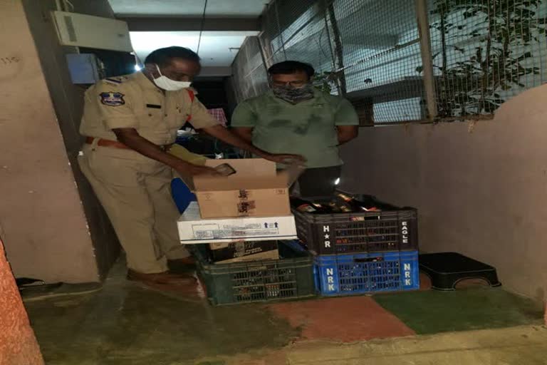 bhadrachalam police siezed liquor 