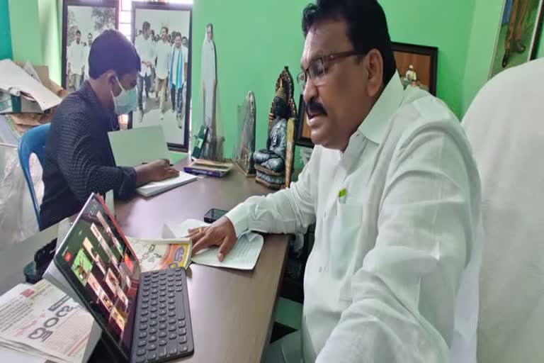 p.gannavaram mla  kodeto chitti babu review on corona cases in constituency 