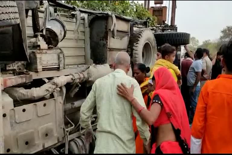 Road accident on hathras