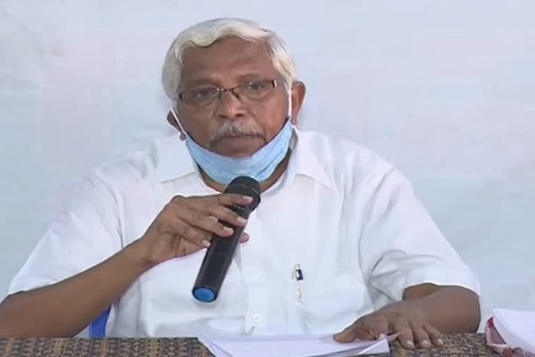 Professor kodandaram conducted roundtable meeting on gandhi hospital treatment