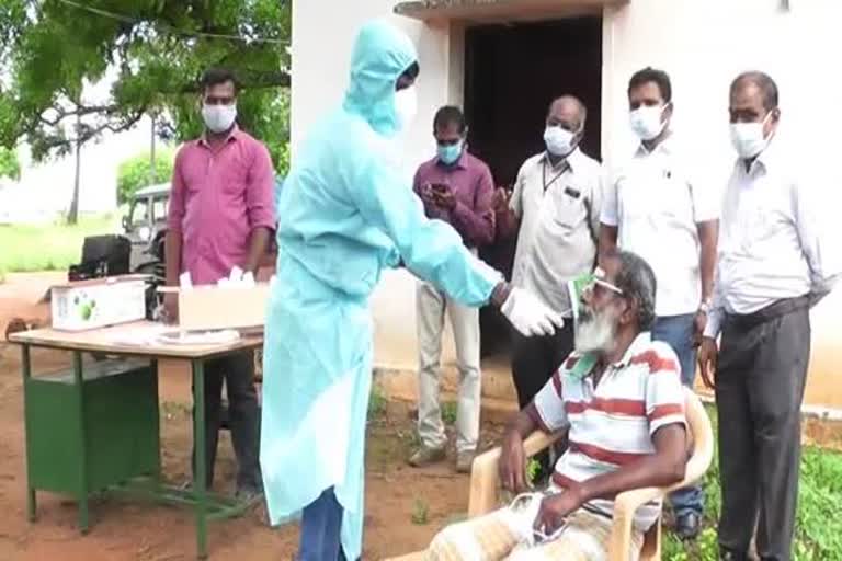 Corona examination at the Pavoorchatram refugee camp