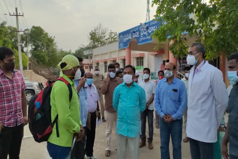 collector pola bhaskar in markapuram