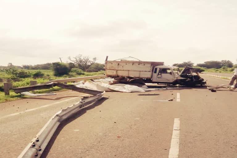 Accident in basavakalyana