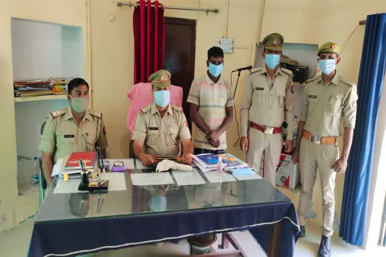 25 thousand rewarded history sheeter arrested in hathras
