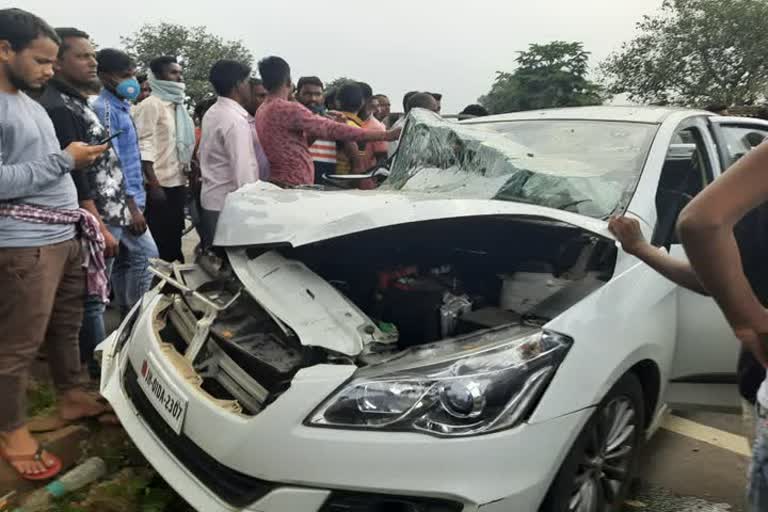 Three injured in road accident in Giridih