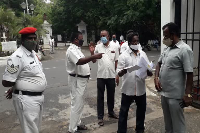 Puducherry Assembly gate Public Problem